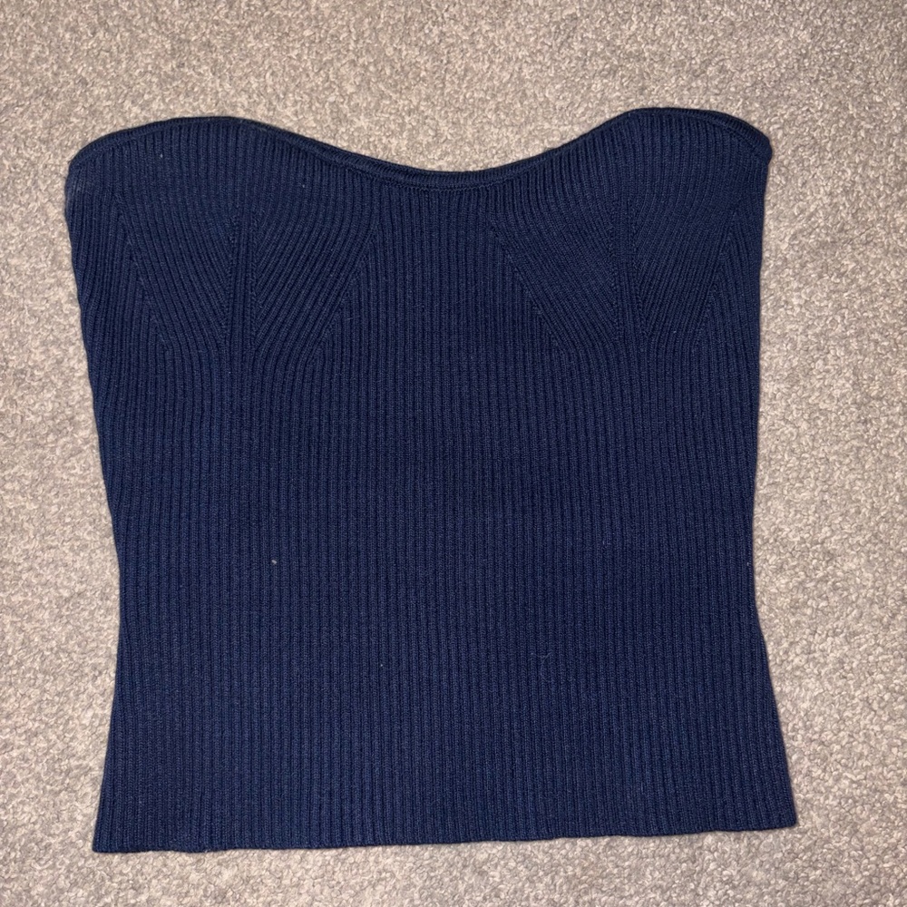 Skies Are Blue Navy Sweetheart
Neckline Knit Top - Size XS